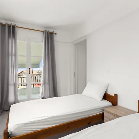 Nikolas Stoupa Λεύκτρο