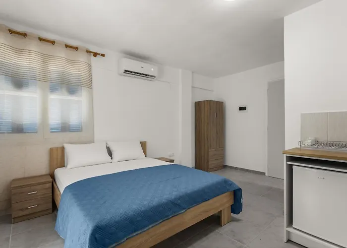 Nikolas Stoupa Appartement Leuktron