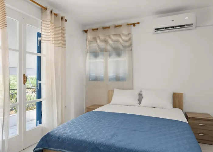 Nikolas Stoupa Lévktron