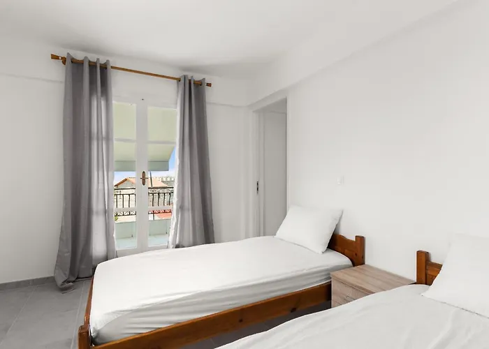 Nikolas Stoupa Lévktron